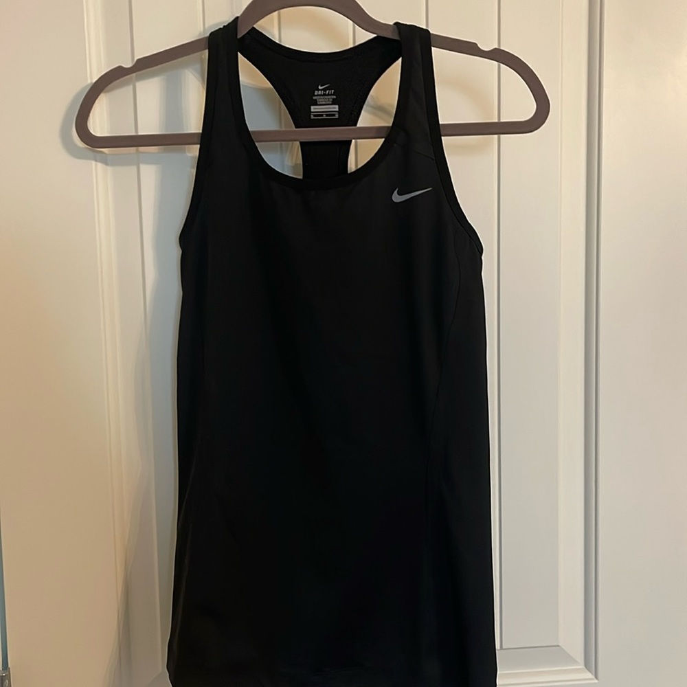 Nike workout tank with built in bra